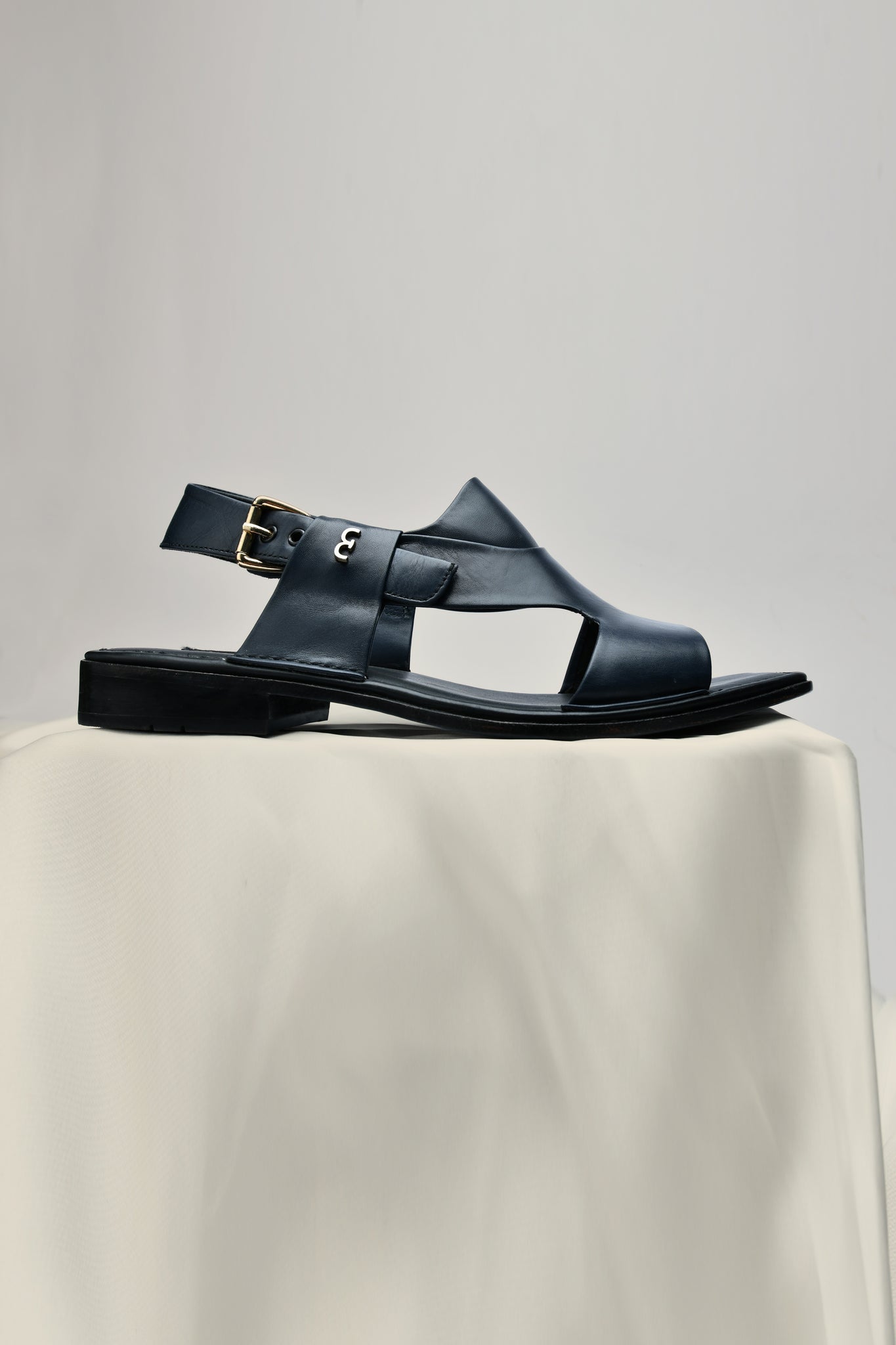 ROOKS - Navy Leather Sandals