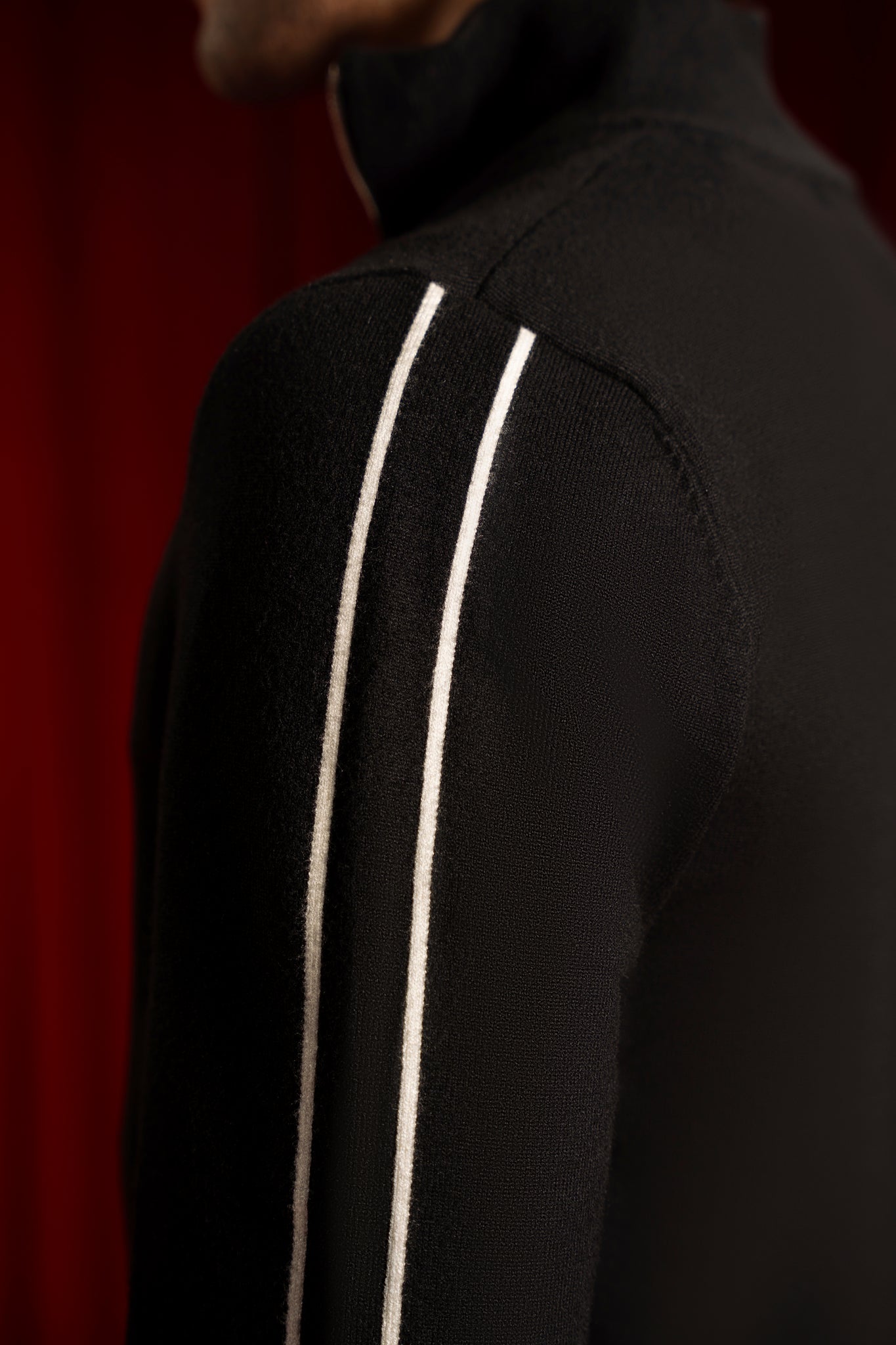 Black Gauge Cardigan Zipper