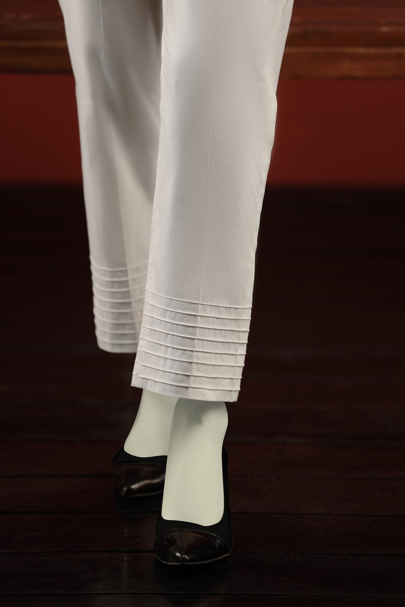 IVORY T - Off White Cambric Trouser